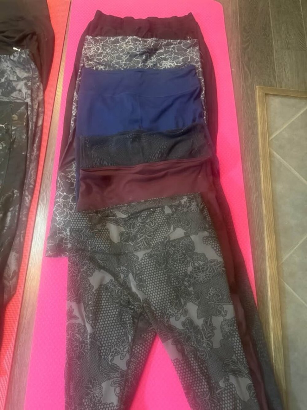 Set of 6 - XL Ladies yoga, lounge pants